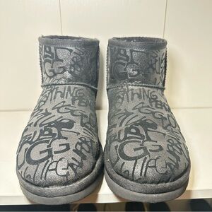 UGG Women's Black Patterned Winter Boots